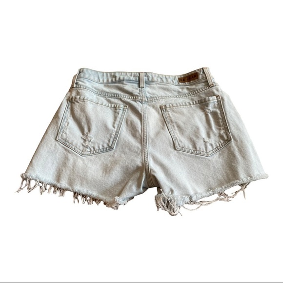 𝅺le Jean High Rise Adele Short in light Distressed - Picture 6 of 11